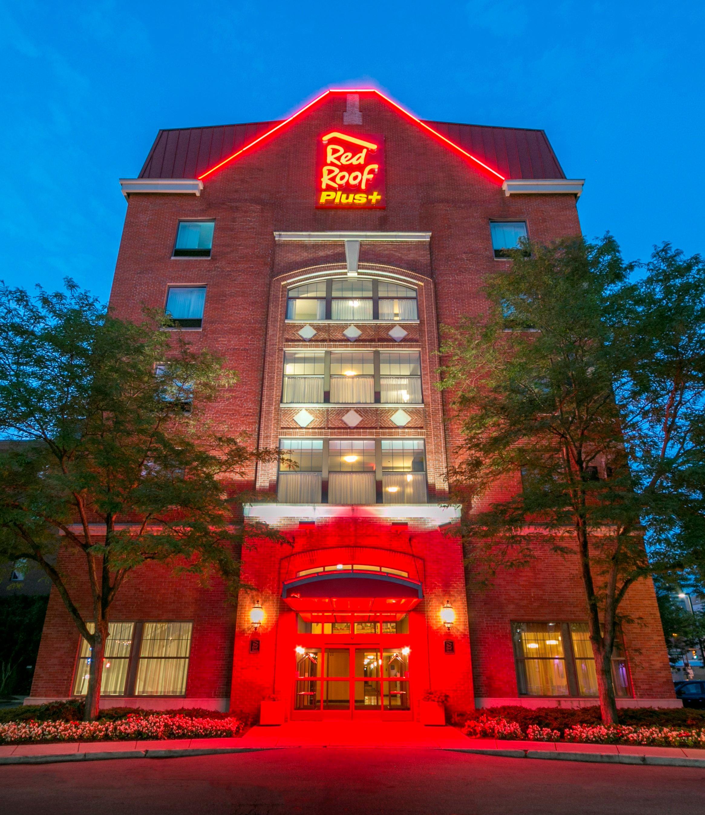 Red Roof Inn Plus+ Columbus Downtown - Convention Center מראה חיצוני תמונה